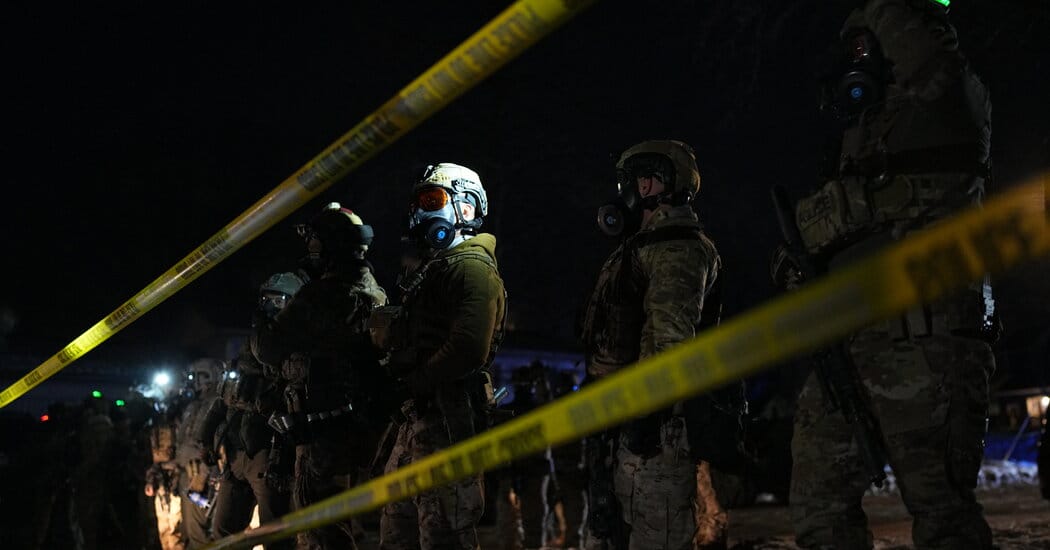 Pentagon readies 1,500 troops for possible deployment to Minnesota — Static01.nyt.com