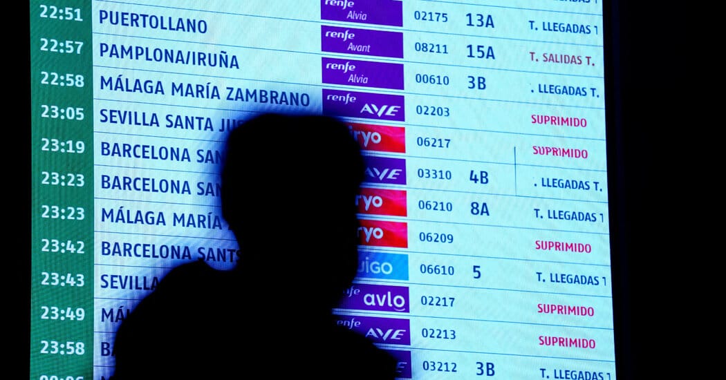 At Least 10 Killed as Two High-Speed Trains Derail in Spain — Static01.nyt.com