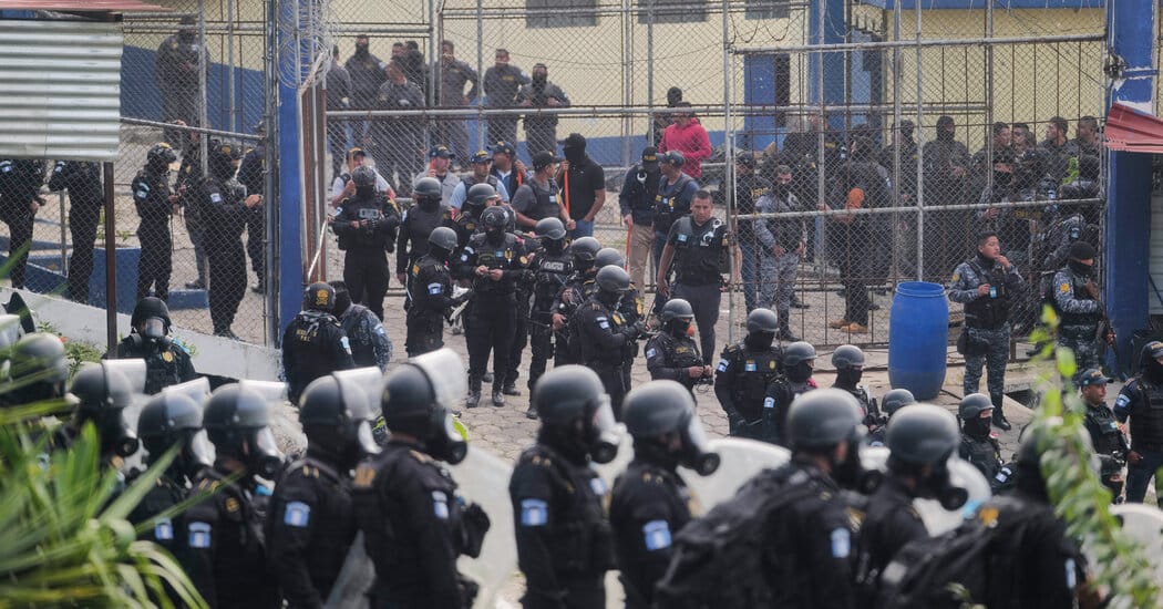 Guatemala declares 30-day state of emergency after prison uprisings and police deaths — Static01.nyt.com