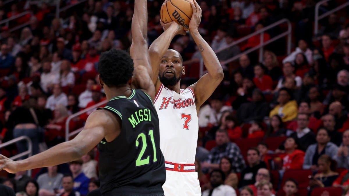 Kevin Durant passes Dirk Nowitzki for sixth on NBA career scoring list — Sportshub.cbsistatic.com