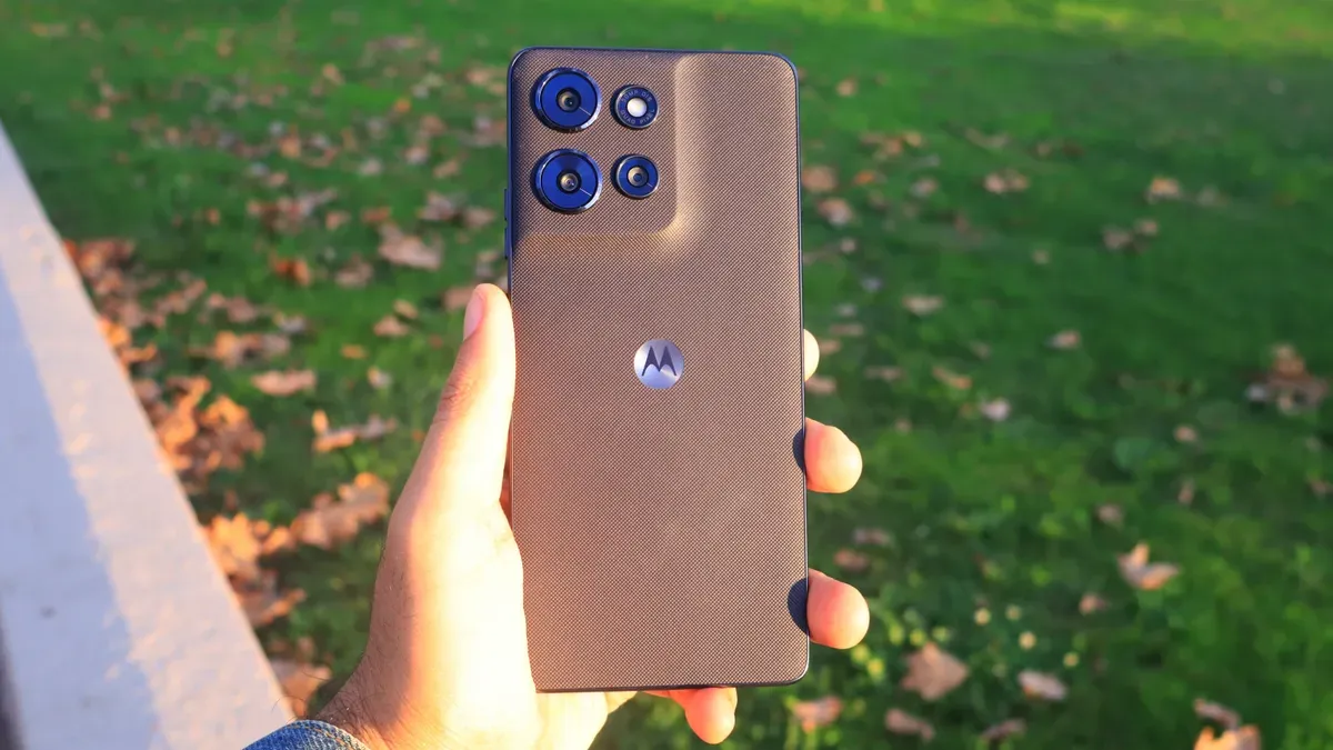 Motorola's 2026 Moto G Power praised for battery life and Full HD+ display — Zdnet.com