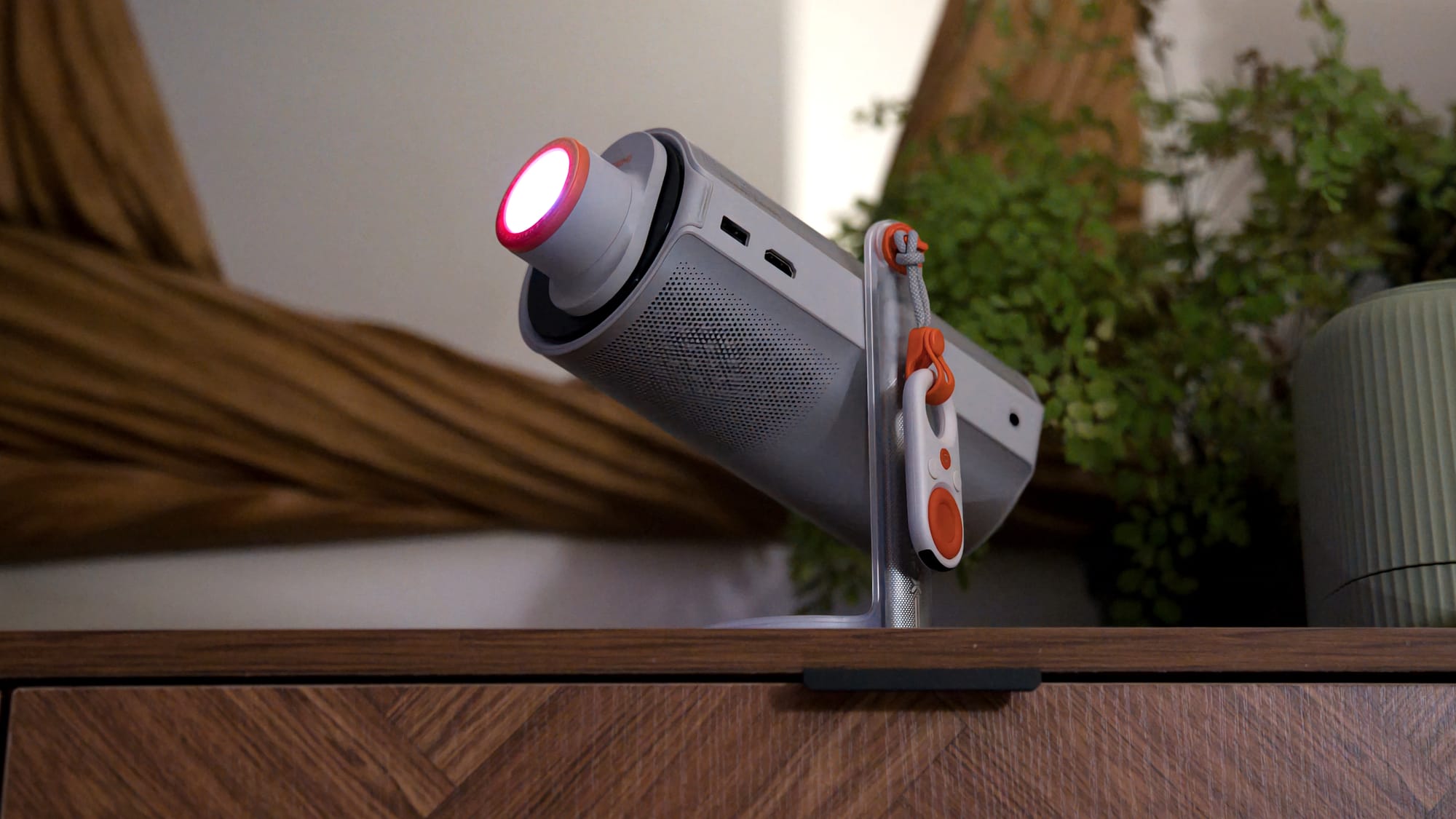 XGIMI MoGo 4 Laser: a portable gaming projector that favours versatility over power — Cdn.mos.cms.futurecdn.net