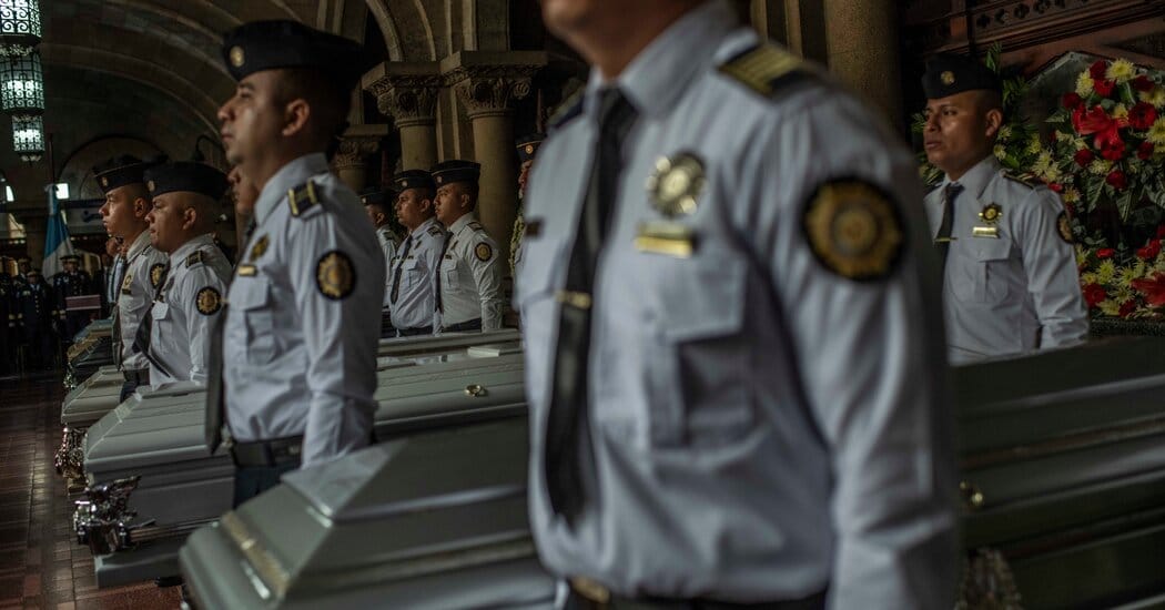 Prison uprisings in Guatemala leave nine police officers dead; 30-day emergency declared — Static01.nyt.com