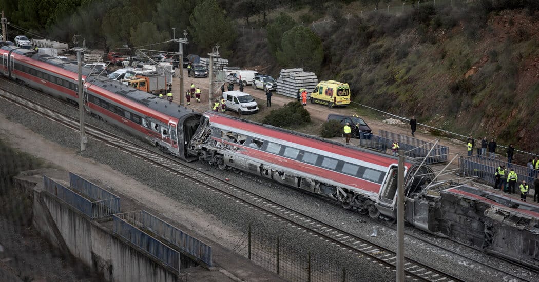 Investigators examine track after Adamuz train collision kills at least 41 — Static01.nyt.com