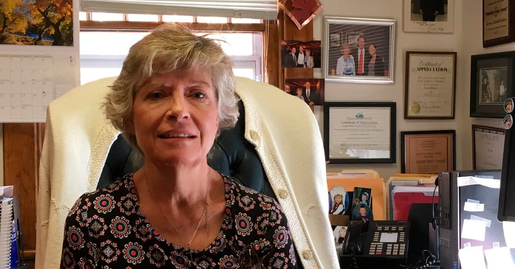 House Democrats seek investigation into Interior official’s husband’s $3.5 million water deal — Static01.nyt.com