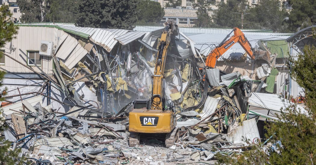 Israel seizes UNRWA headquarters in Jerusalem and demolishes some structures — Static01.nyt.com