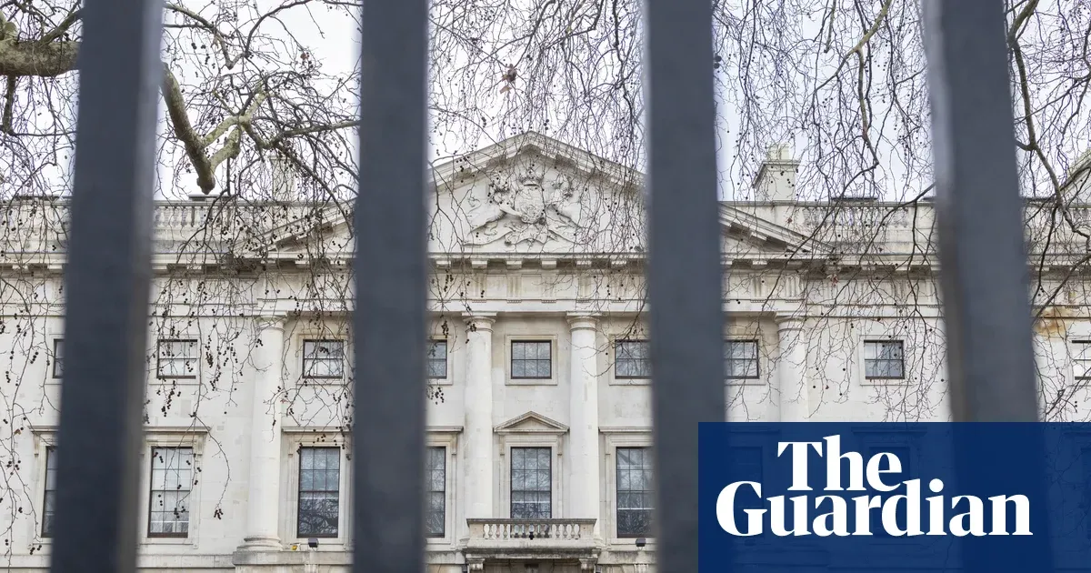 Government approves large Chinese embassy near Tower of London after security assurances — I.guim.co.uk