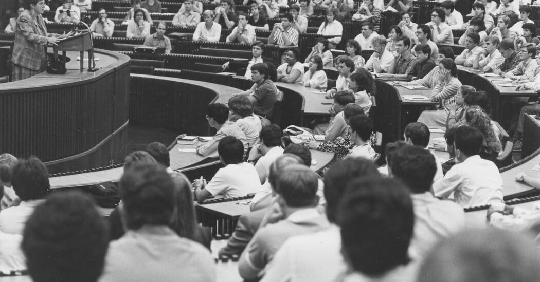 Barbara Aronstein Black, first woman dean of an Ivy League law school, dies at 92 — Static01.nyt.com