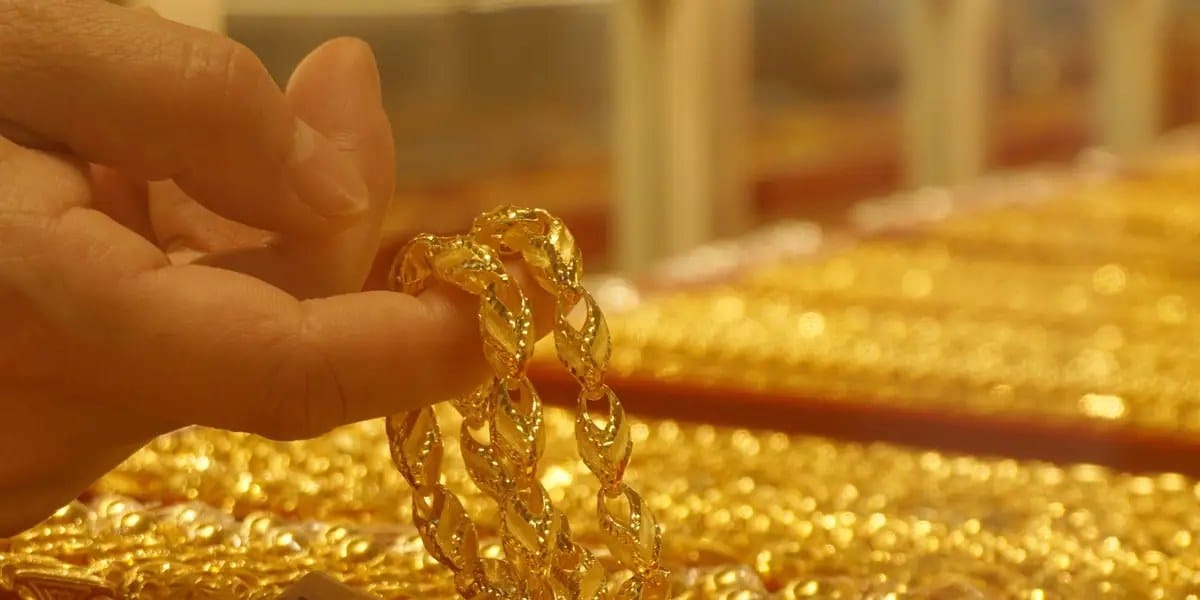 Goldman raises end-2026 gold forecast to $5,400 an ounce — I.insider.com