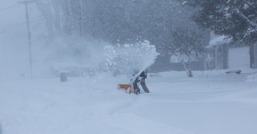 Arctic cold and snow squalls threaten U.S. power grids, managers warn — Static01.nyt.com