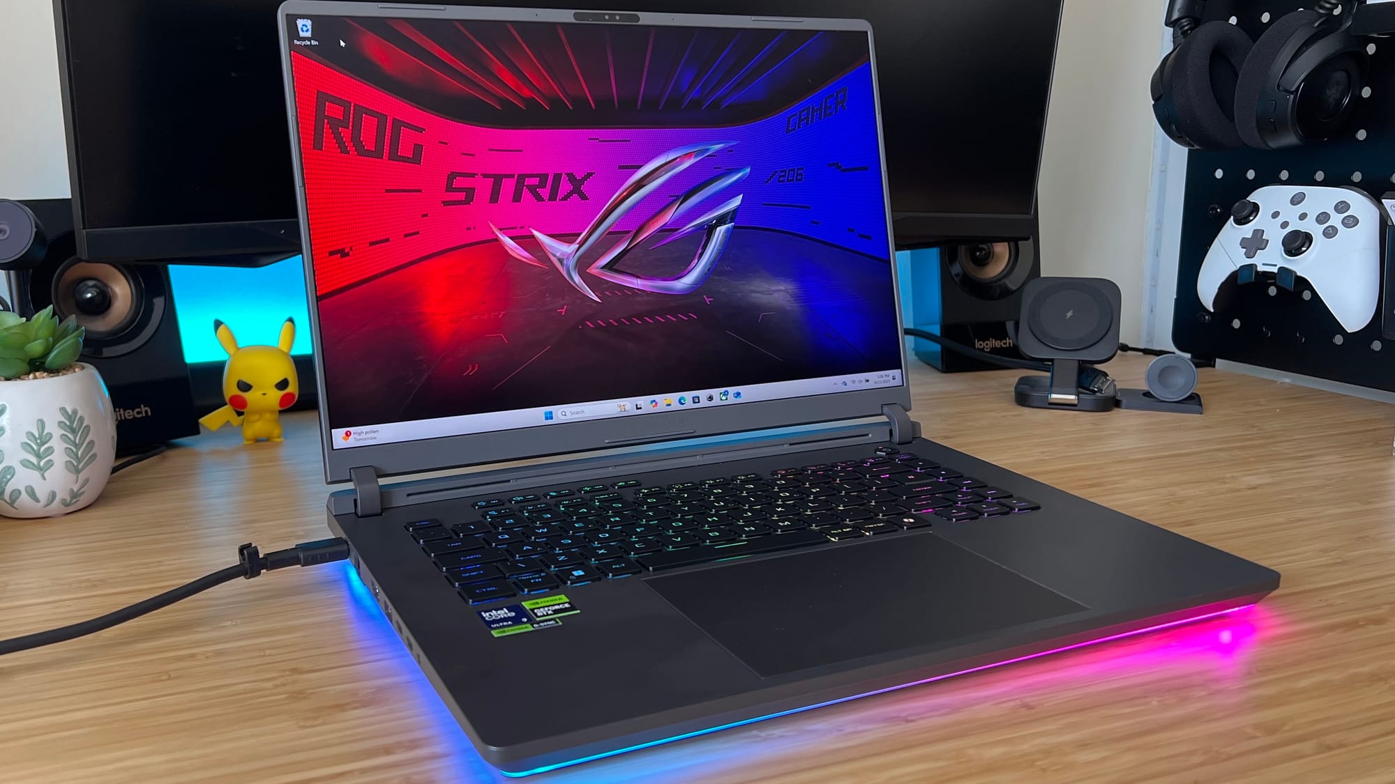 Best Buy drops Asus ROG Strix G16 RTX 5070 Ti to $1,599.99 this weekend — Cdn.mos.cms.futurecdn.net