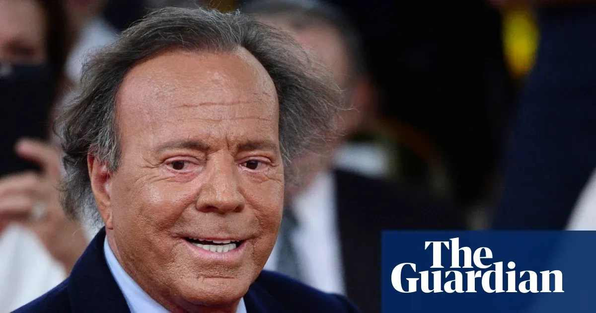 Spanish prosecutors shelve complaint against Julio Iglesias over jurisdiction — I.guim.co.uk