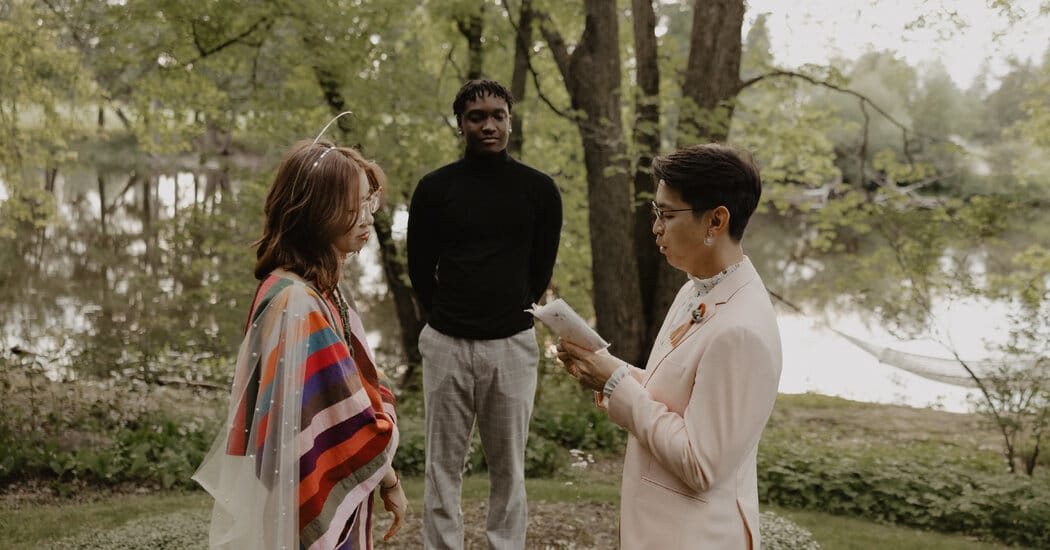Wedding industry offers sensory-friendly options for neurodivergent couples — Static01.nyt.com