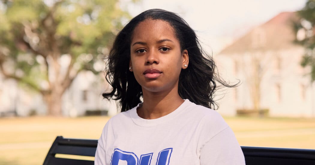 U.S. law school applications jump as costs and A.I. cast doubt on returns — Static01.nyt.com