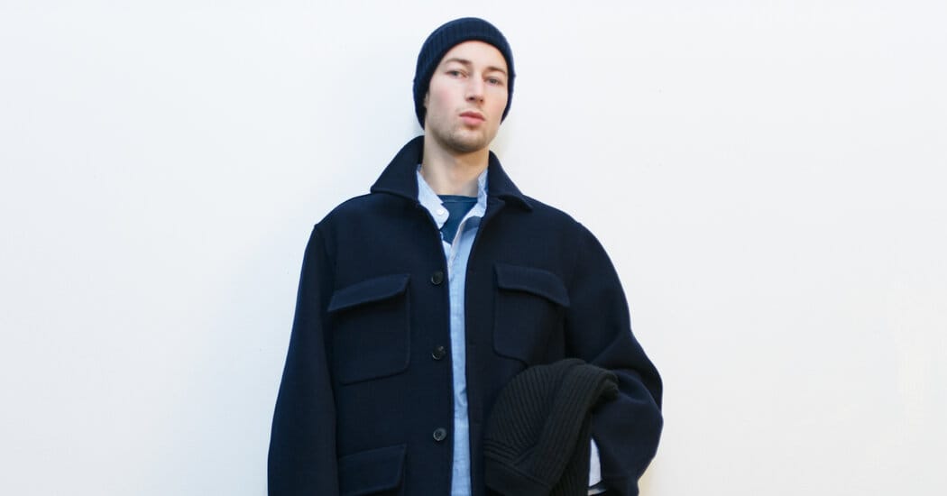 Sleeve at Salon C. Lundman's Paris showroom draws attention — Static01.nyt.com