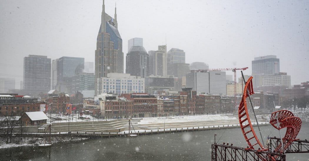 Nashville debuts new snowplows, including Dolly Plowton, as winter storm hits — Static01.nyt.com