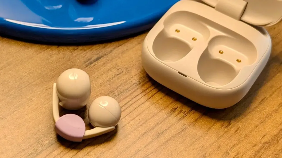 Sony includes removable fitting cushions with LinkBuds Clip to improve fit — Zdnet.com