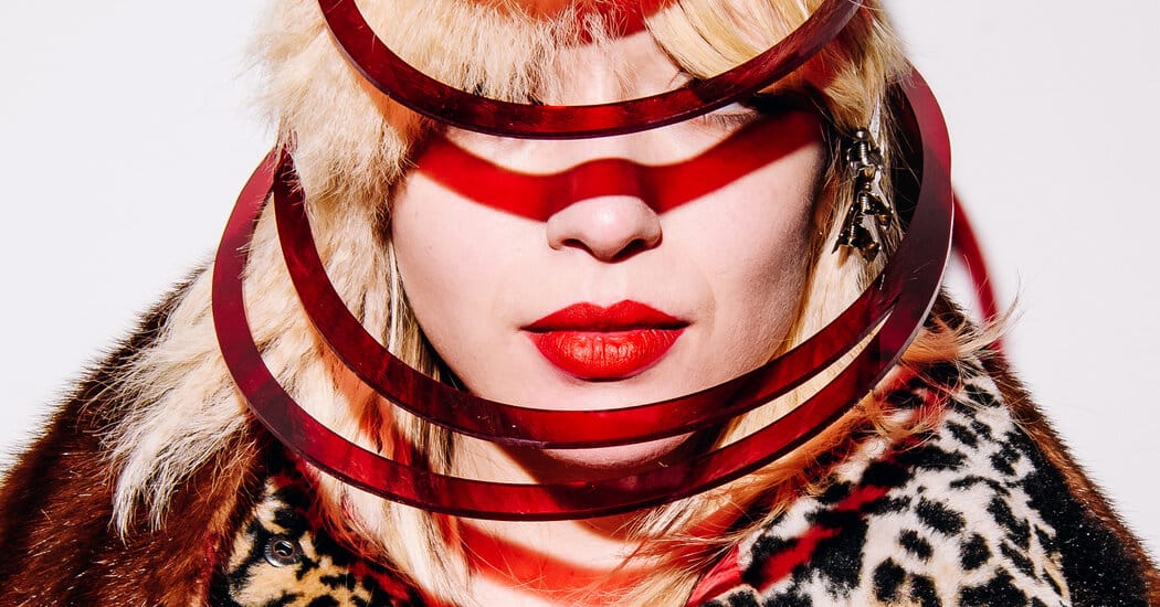 Cyndi Lauper Sells Two Decades of Wardrobe in Lower East Side Cleanout — Static01.nyt.com