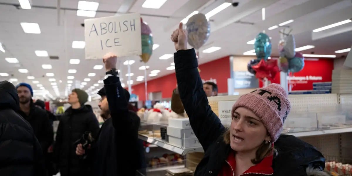 Target employees ask company to bar ICE from stores in Minnesota — I.insider.com