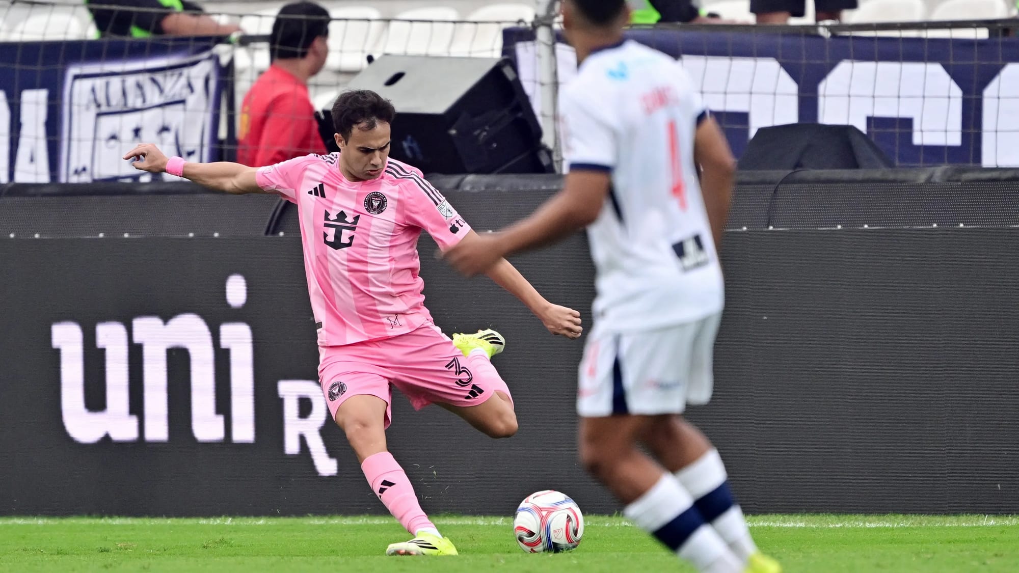 Sergio Reguilón suffers Grade 2 knee sprain in Inter Miami preseason — Assets.goal.com