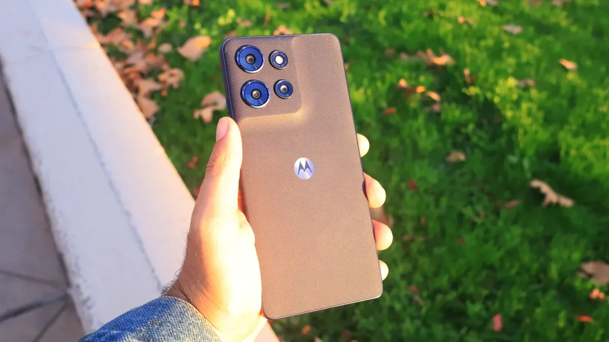 Motorola's 2026 Moto G Power reviewed: $300 phone with multi-day battery life — Zdnet.com