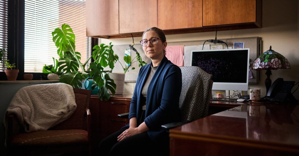 Therapists say A.I. chatbots have contributed to patient delusions and psychosis — Static01.nyt.com