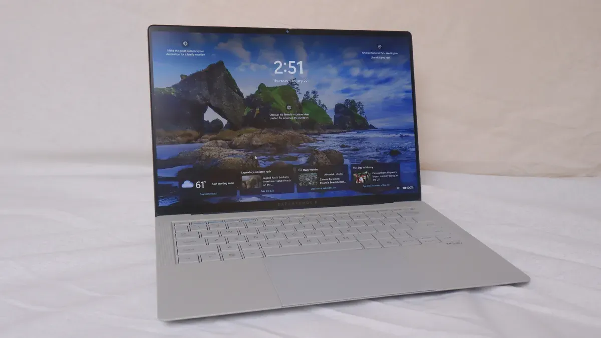 Asus ExpertBook Ultra B9 review: Panther Lake power and long battery life — Zdnet.com