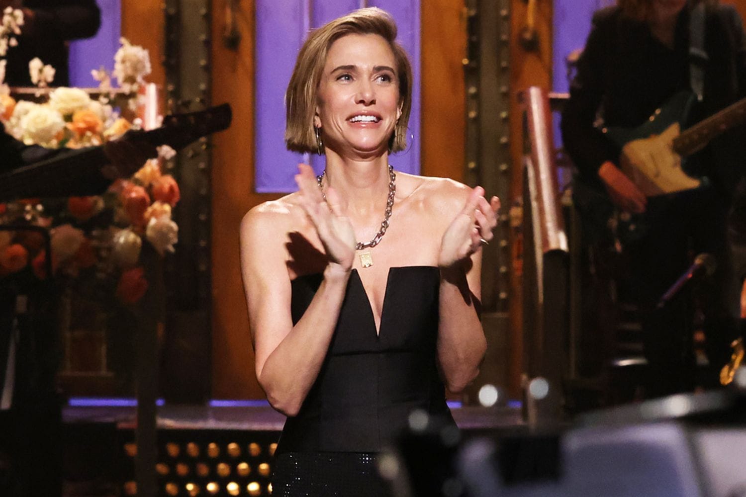 Kristen Wiig says third-season SNL breakdown led to iconic 'Don't Make Me Sing' sketch — People.com