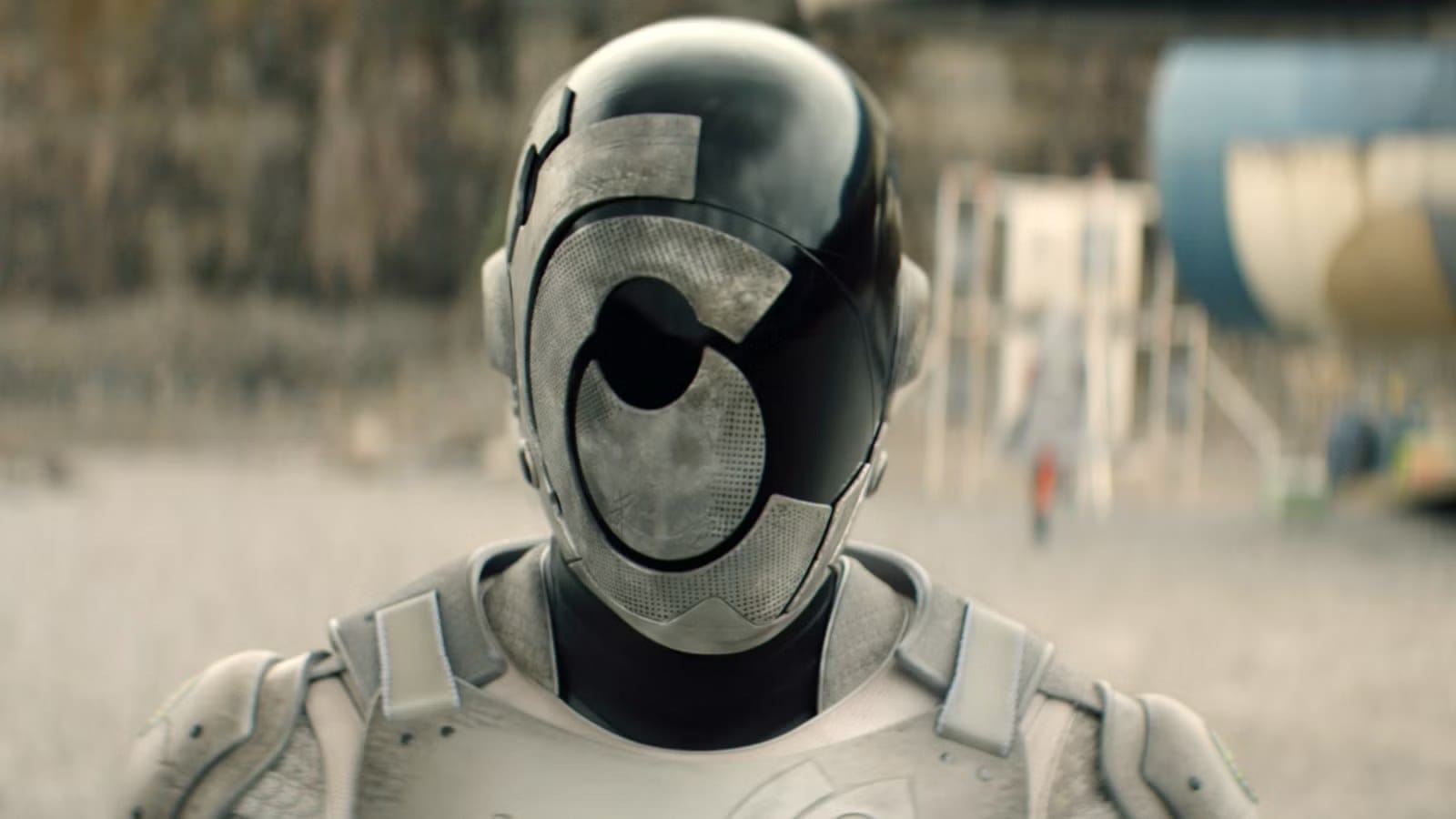 Murderbot tops Apple TV+ charts as Season 2 targets late 2026–early 2027 — Static0.colliderimages.com