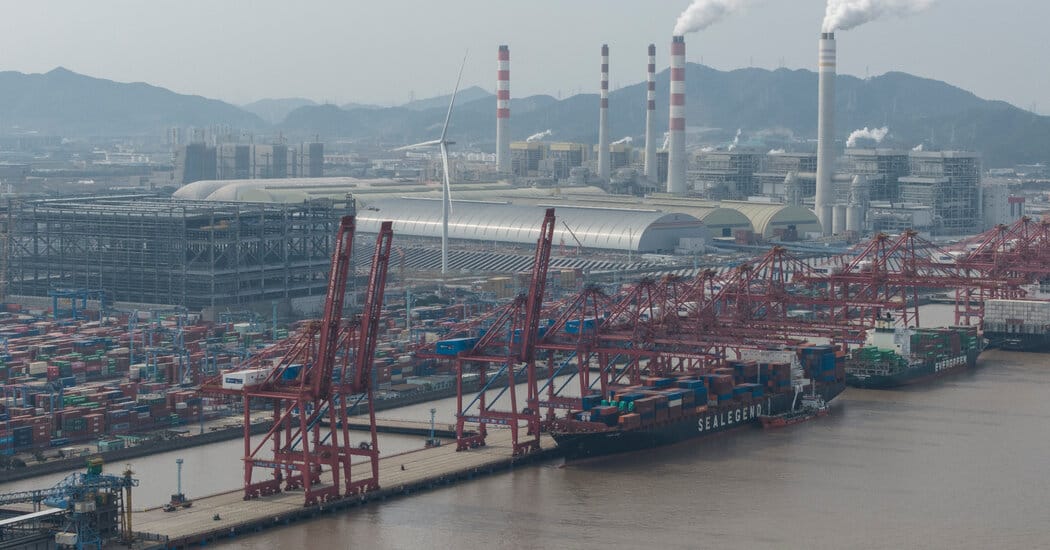 At Ningbo’s port, booming exports contrast with local housing collapse — Static01.nyt.com