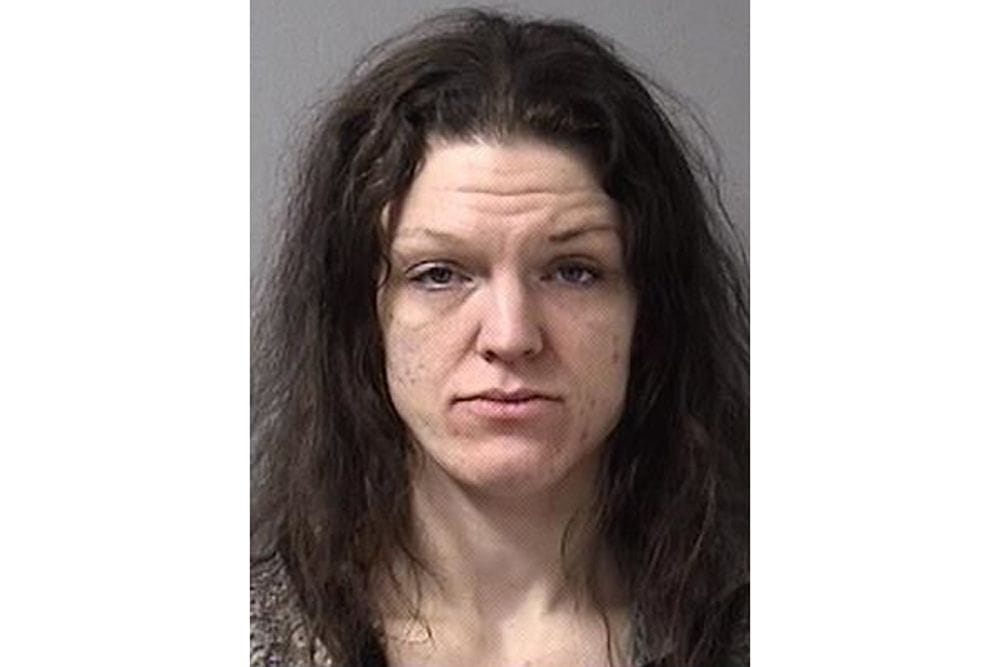 Ohio mother charged after daughters found alone without coats in 8-degree cold — People.com