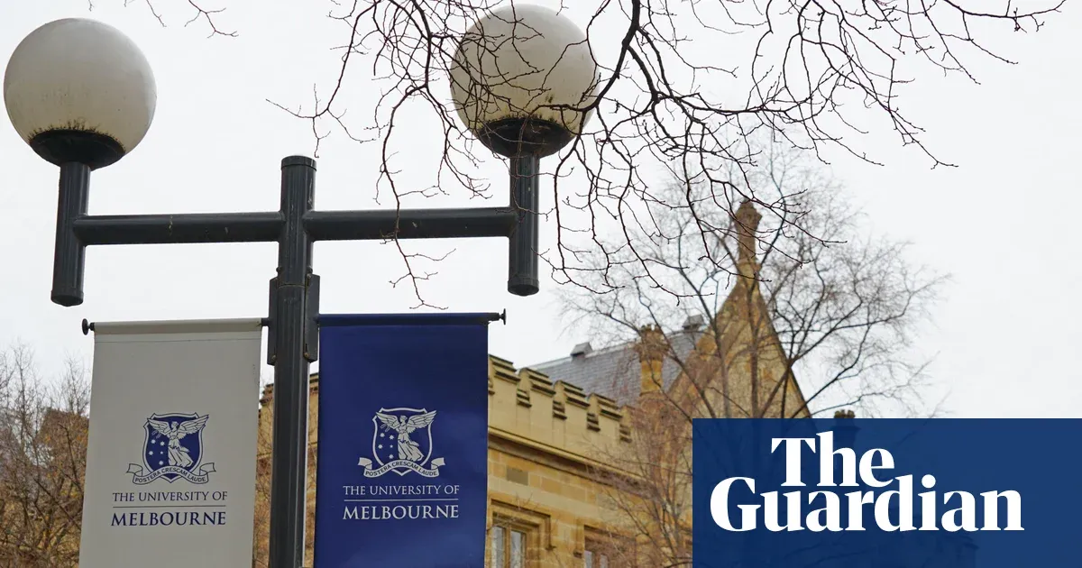 Melbourne law professor who said 'Blak' activists led school to 'destruction' to leave — I.guim.co.uk