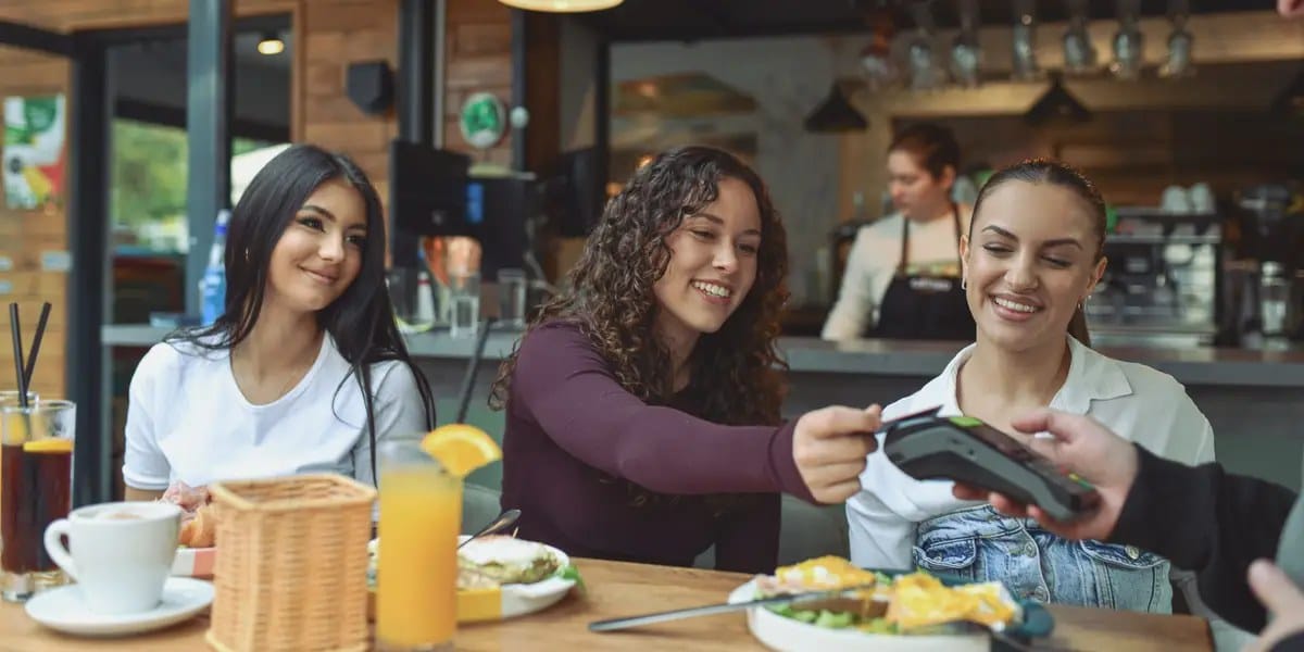 Millennials and Gen Z top American Express consumer spending, execs say — I.insider.com