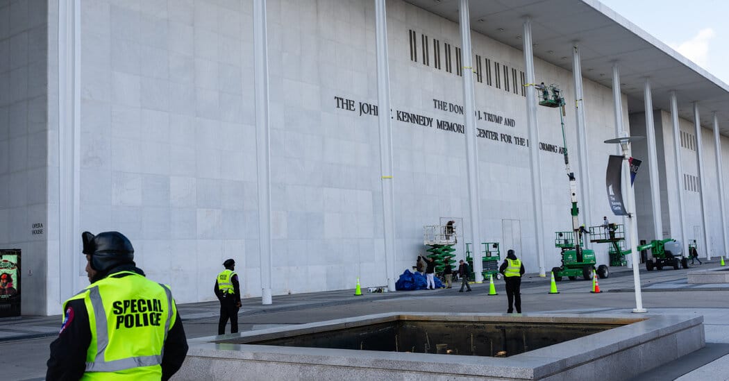 Trump to close Kennedy Center for two-year reconstruction — Static01.nyt.com