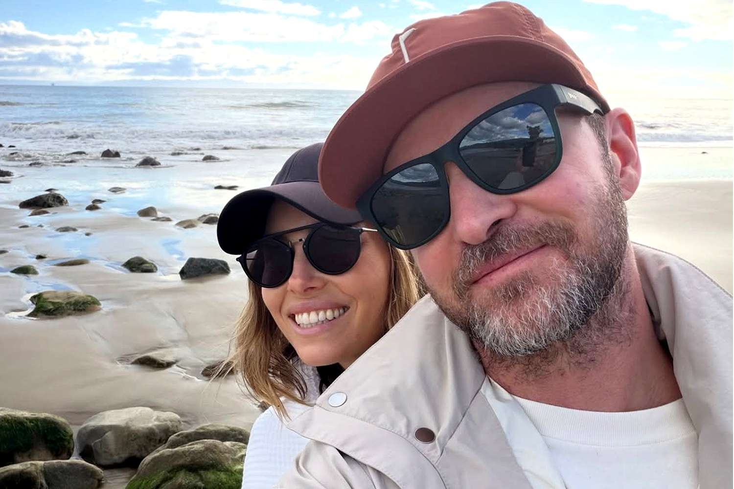 Jessica Biel shares beach photo to mark Justin Timberlake’s 45th birthday — People.com
