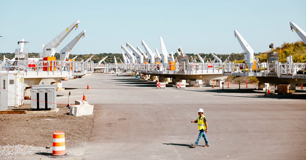 Judge allows Sunrise Wind construction to resume, overturns Interior halt — Static01.nyt.com