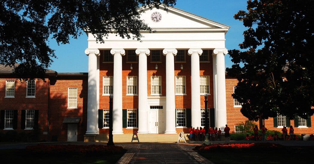 Analysis finds major racial enrollment shifts at U.S. colleges after 2023 ban — Static01.nyt.com