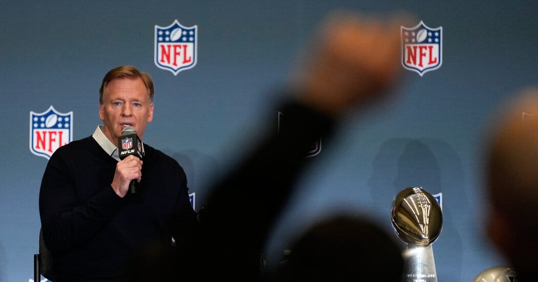 N.F.L. Seeks to Renegotiate TV Deals Years Early — Static01.nyt.com