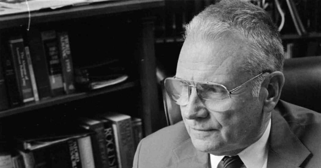 Lee H. Hamilton, a foreign policy power in Congress, dies at 94 — Static01.nyt.com