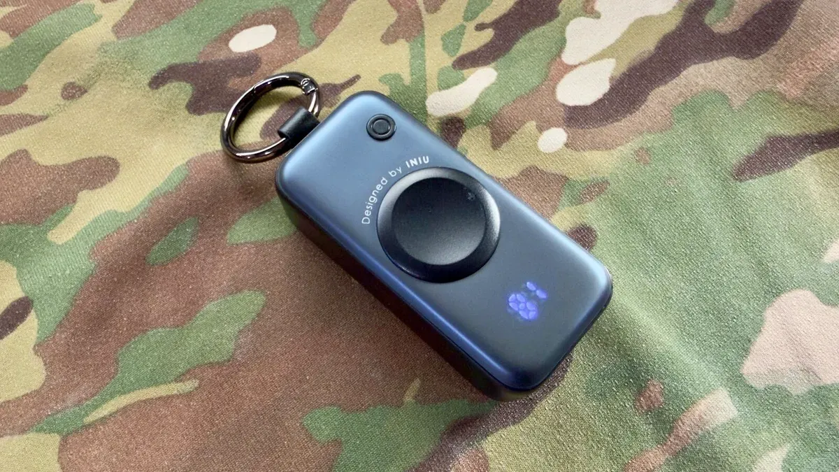 Iniu 5,000mAh power bank for Apple Watch reviewed — zdnet.com