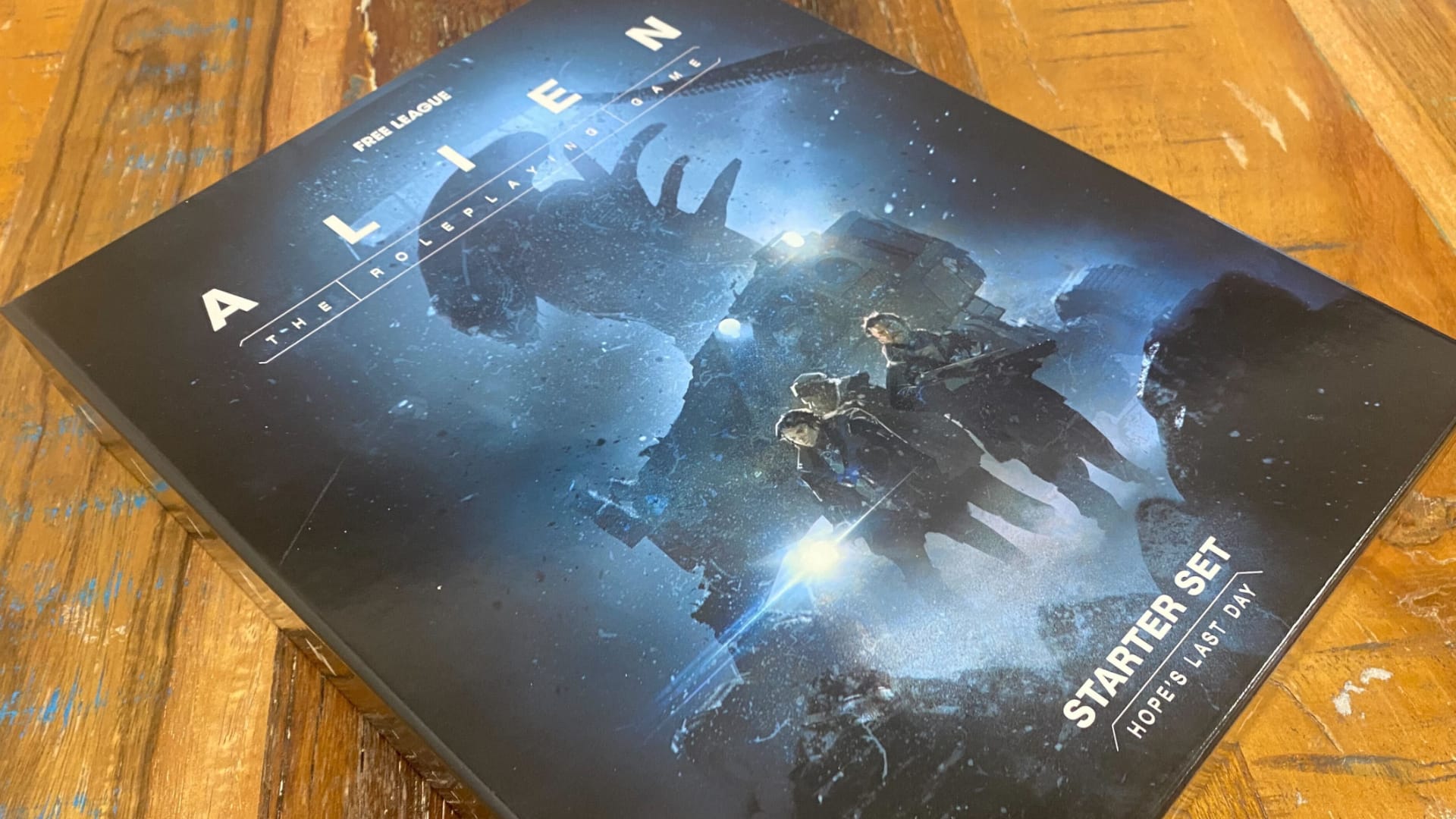 Alien RPG Starter Set review: Hope's Last Day still impactful — cdn.mos.cms.futurecdn.net