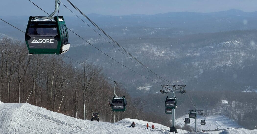 67 Are Rescued From Stuck Gondolas at a New York Ski Resort — static01.nyt.com