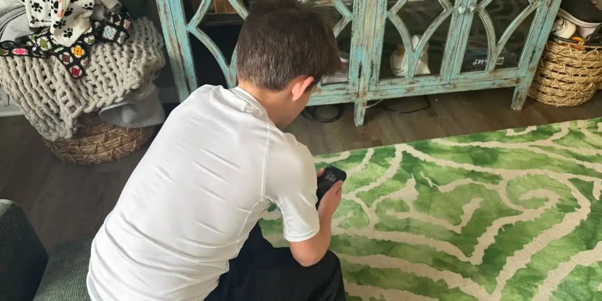 I swore I'd never buy my kid a cellphone — then I changed my mind at 11 — Businessinsider