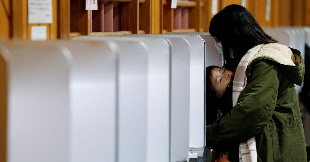 Sanae Takaichi’s L.D.P. Secures Absolute Majority Amid Heavy Snow — NYT > World News