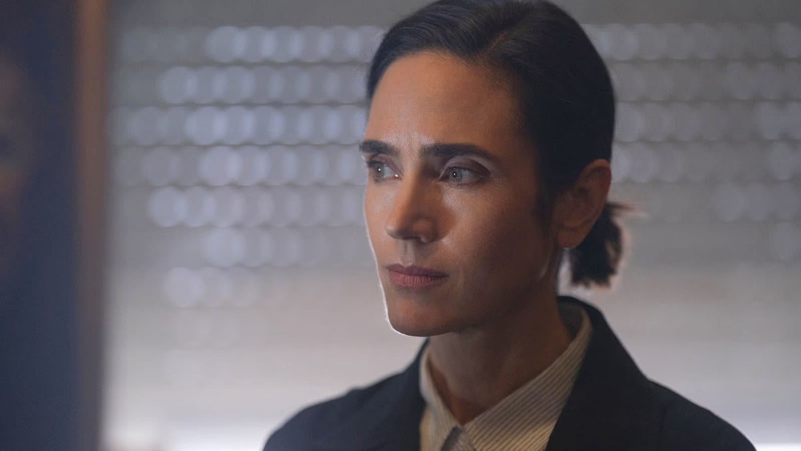 Six post-apocalyptic TV shows that outpace Fallout Season 2 — Movieweb