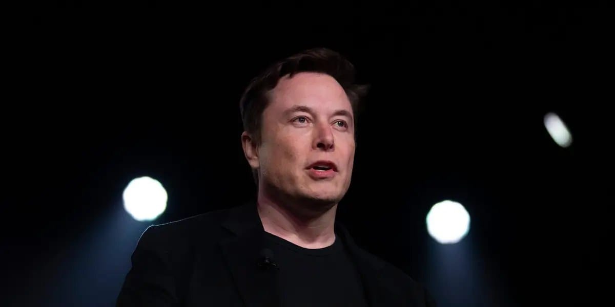Musk shifts SpaceX focus from Mars to the moon — Businessinsider