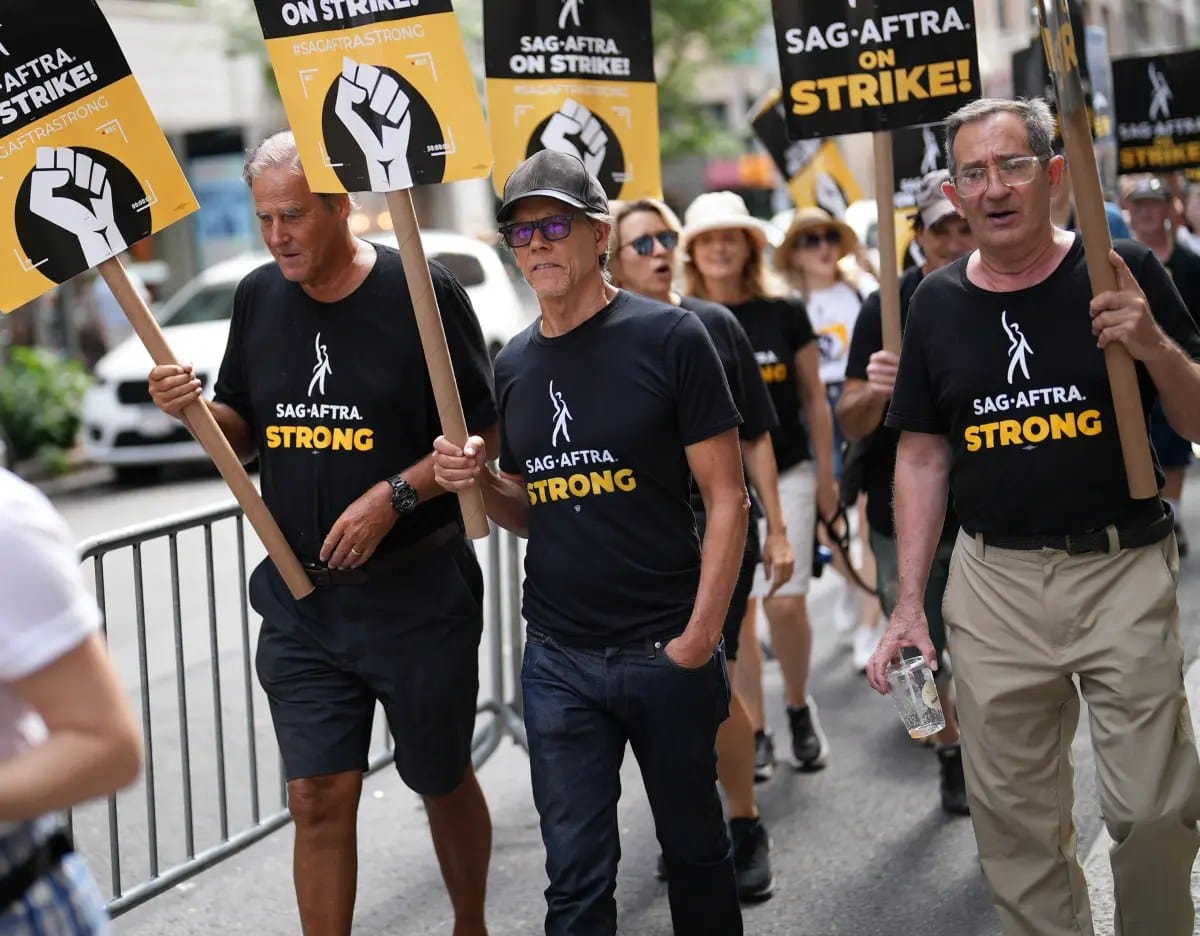 Labor talks aim to avoid another Hollywood strike — Pagesix