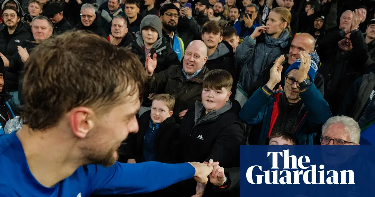 Moyes has Everton’s away days on track and now seeks home comforts — Football | The Guardian
