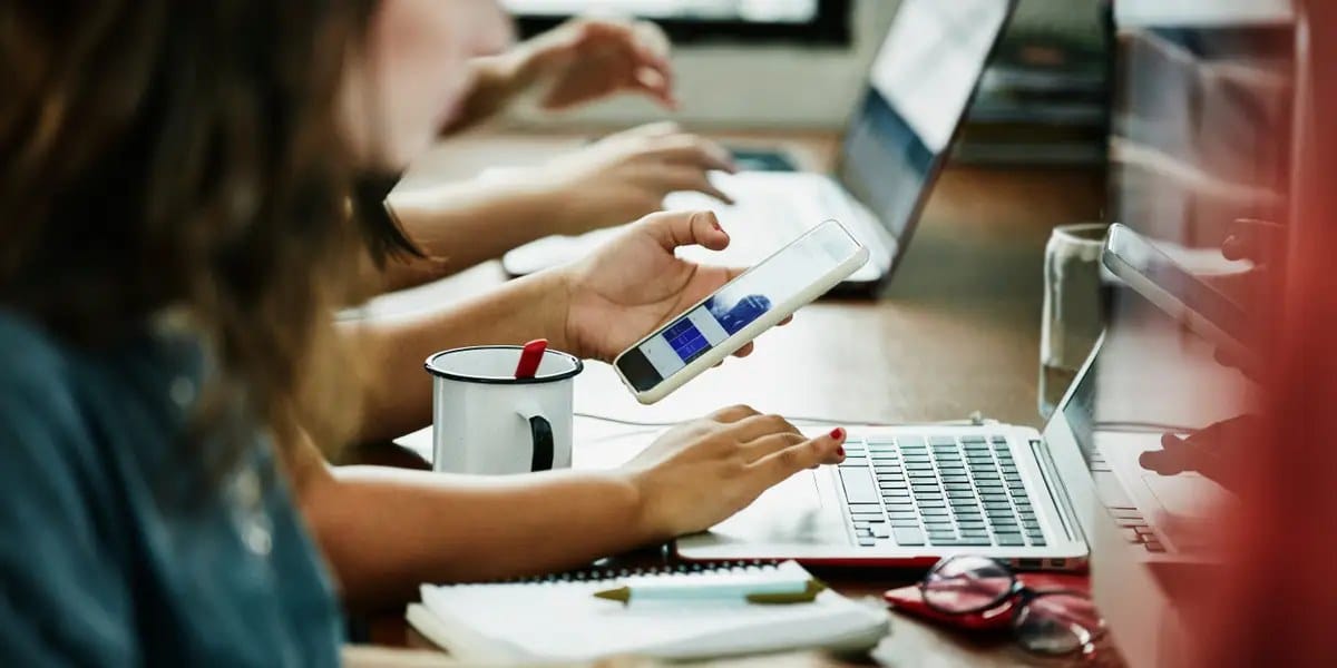 Salesforce exec tells entry-level workers: 'Hard isn't necessarily bad' — Businessinsider