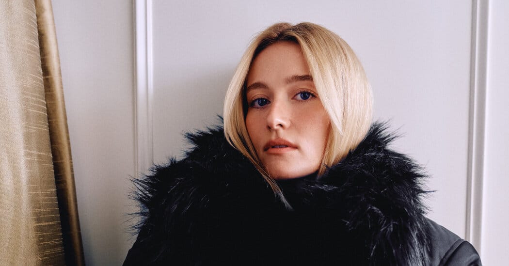 Sarah Pidgeon Steps Into Carolyn Bessette-Kennedy’s Shoes — NYT > Arts